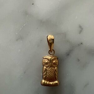 18kt yellow Gold Owl Pendant, charm